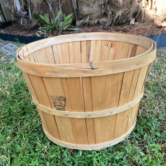 VTG Bushel Basket Farmcore Bundle - Picture 3 of 16